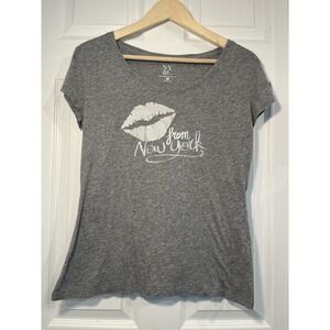 NY & Co Gray New York Lips Graphic Tee Women's Medium Short Sleeve Cotton Top